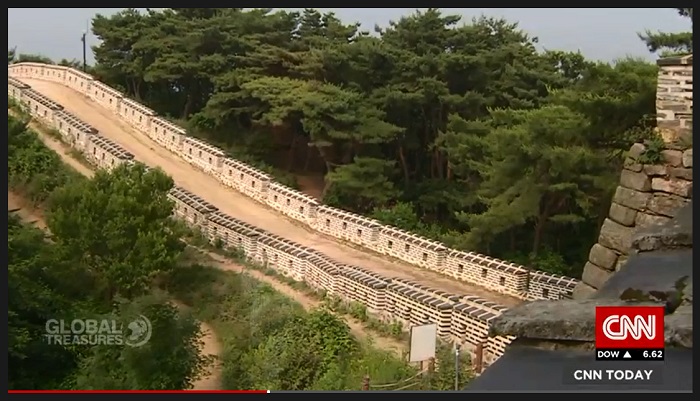 유네스코 세계문화유산을 소개하는 CNN의 글로벌트레셔 프로그램이 지난 5일판 보도에서 한국의 남한산성을 소개했다.