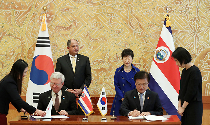 Korea_CostaRica_Summit_Article_04.jpg