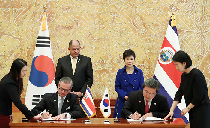 Korea_CostaRica_Summit_Article_05.jpg