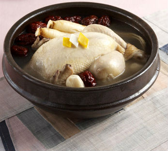 삼계탕 (사진: 한국전통음식연구소 제공) 