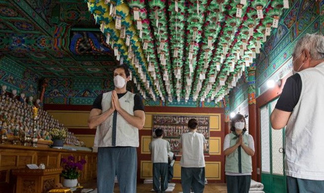 El programa de 'estancia en el templo' acumula 6 millones de visitantes en 20 años