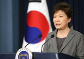 La presidenta Park ofrece disculpas por el hundimiento de ferry