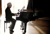 Dos virtuosos rusos del piano visitan Corea