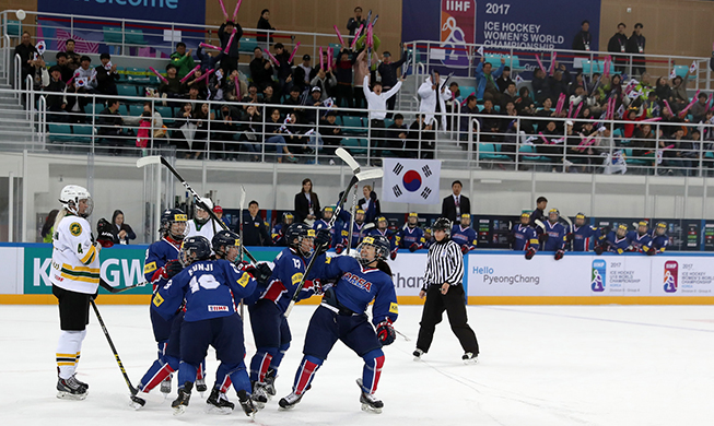 El himno nacional de Corea sonó por tercera vez en Gangneung