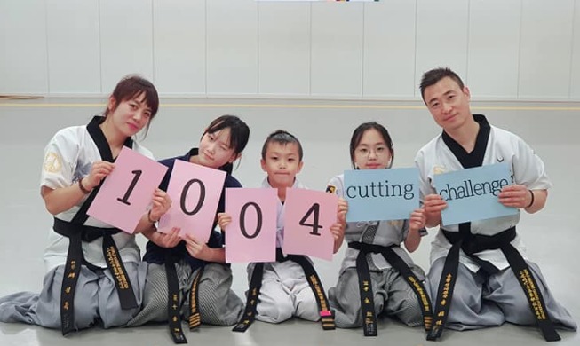1004 cortes para sobrellevar el covid-19: un ángel guardián desde Corea para animar al mundo