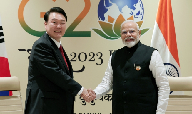 El presidente Yoon y el primer ministro Modi se felicitan por el 50 aniversario de las relaciones diplomáticas