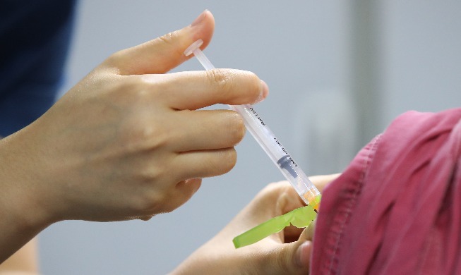 Corea supera los 10 millones de vacunaciones contra el COVID-19 en sólo 105 días