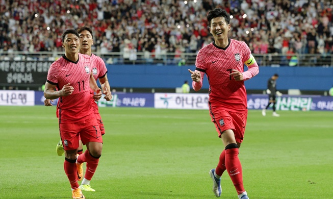 El futbolista Son Heung-min entra al 'Club de los Cien de la FIFA'
