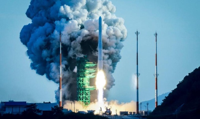 Presidente afirma que Corea da un gran paso en la exploración espacial con el lanzamiento del cohete Nuri