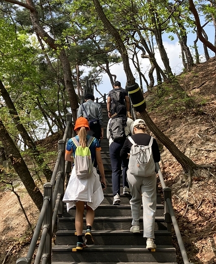 Seoul Hiking Tourism Center: disfrute el senderismo en el corazón de la capital coreana