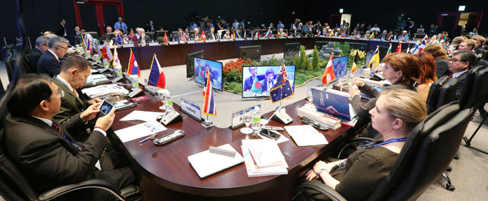 Representatives from the 44 ASEM member countries participate in the plenary session at the seventh Asia-Europe Culture Ministers’ Meeting at the Asia Culture Center in Gwangju on June 23.