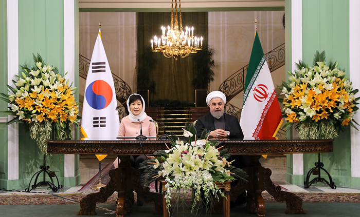 160502_Ko_iran_jointpress_L1