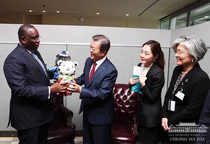 170920_koreasenegal_art1.jpg