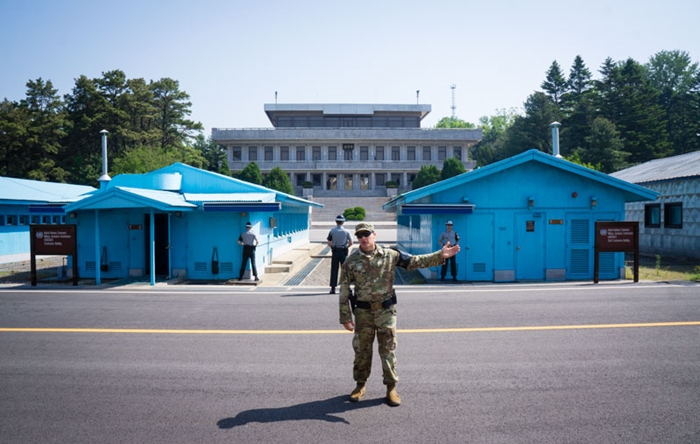 180417_dmz_andreabenavides_in2.jpg