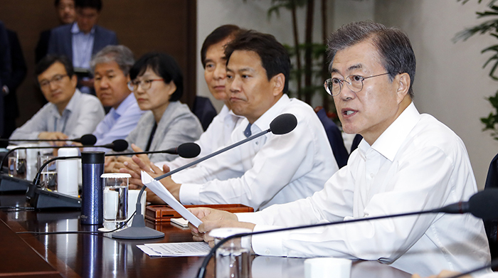 180702_presidentmoon_art1.jpg