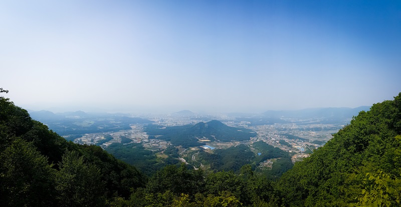 La ciudad de Chuncheon visto desde la montaña Geumbyeongsan, el 18 de mayo de 2017.