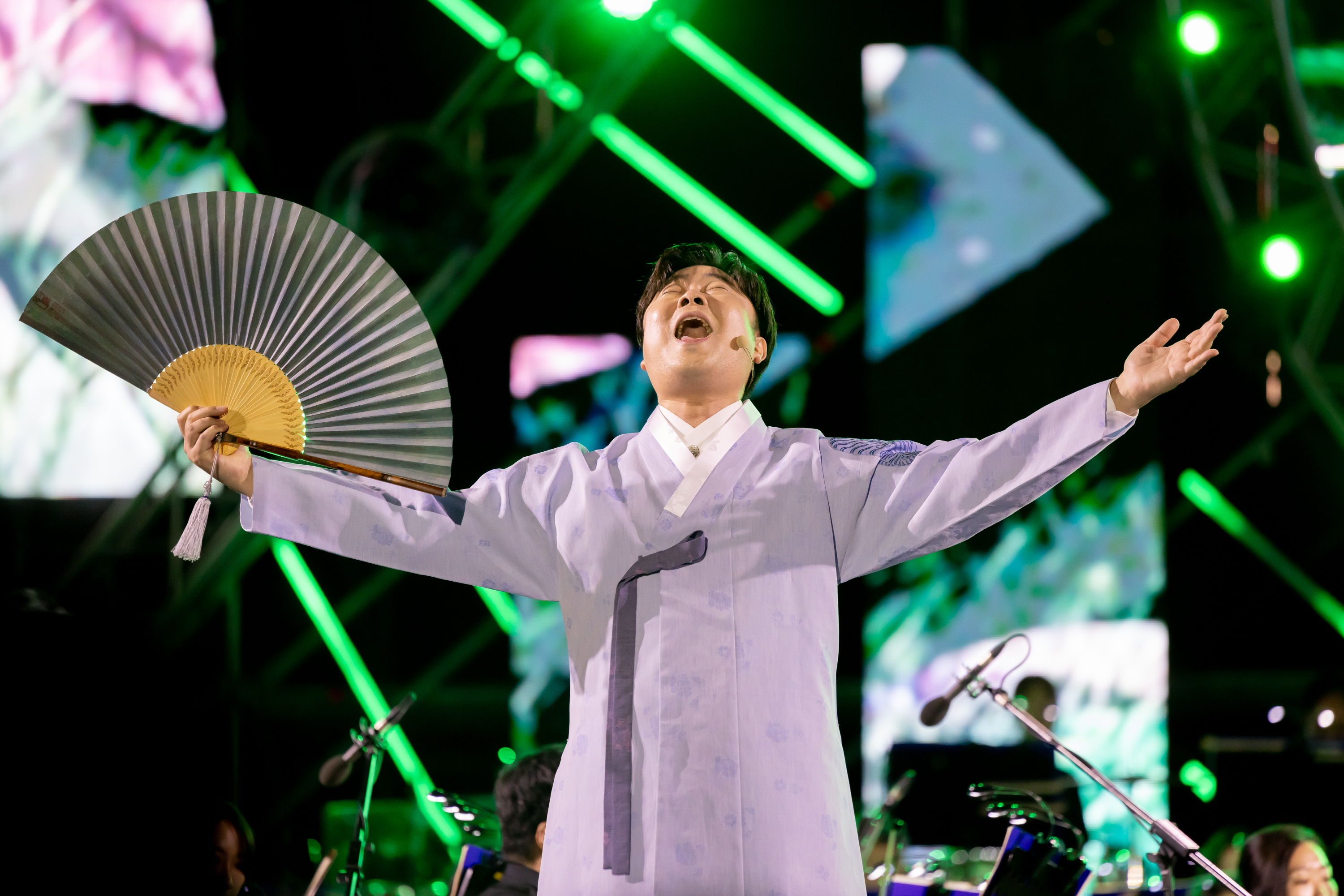 Ko Young-yeol, cantante de música tradicional, se presenta en el '2023 Blue House Concert'.