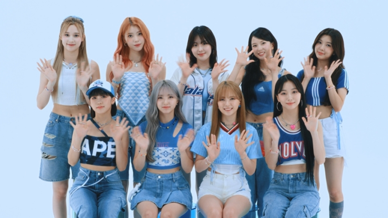 La foto muestra a las integrantes del grupo femenino de K-pop Kep1er. CJ ENM lanzó el 20 de septiembre un vídeo musical para promocionar la candidatura de Busan, a fin de albergar la Exposición Mundial 2030. CJ ENM 