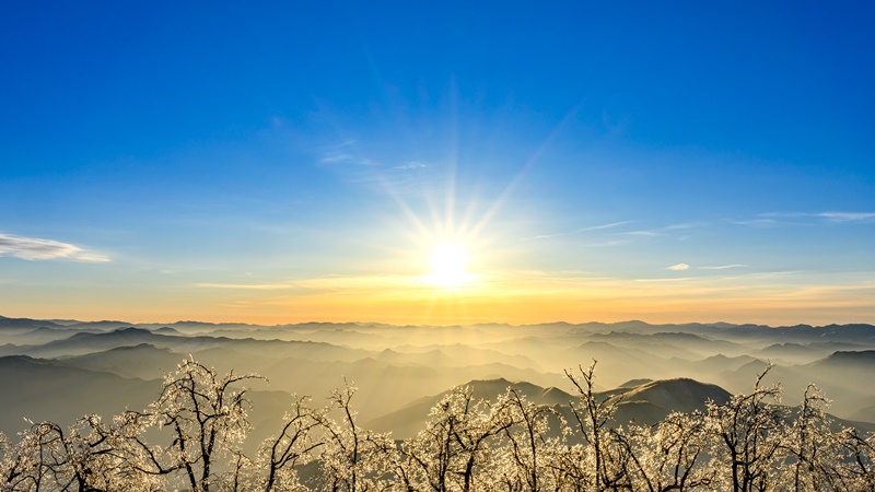 Vista del amanecer desde la cima del pico Habong en el monte Gariwangsan, en el condado de Jeongseon-gun, provincia de Gangwon-do. | Gobierno del condado de Jeongseon 