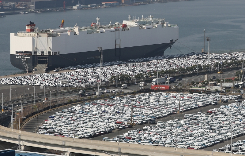 La fotografía muestra vehículos en el muelle de la planta de Hyundai Motor en Ulsan. | Agencia de Noticias Yonhap
