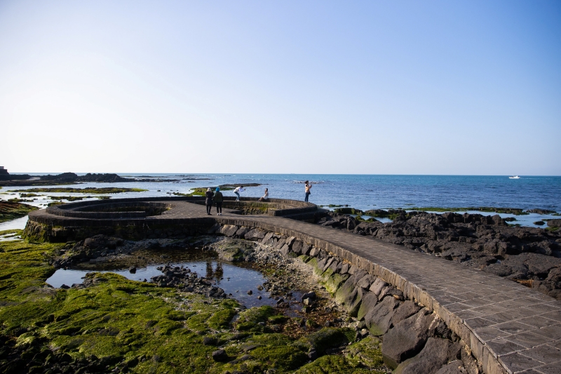 La isla de Jeju celebrará el 5 de junio de 2025 el Día Mundial del Medio Ambiente. La foto muestra agua de manantial en la localidad de Gujwa-eup, en la ciudad de Jeju. | Korea.net