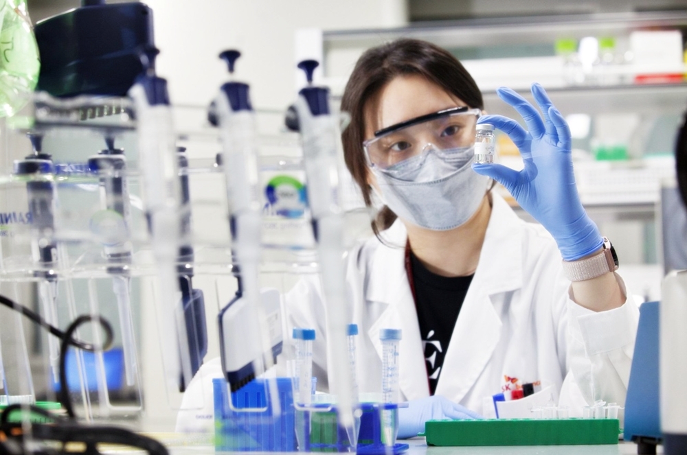 ▲Un investigador de SK Bioscience trabaja en vacunas y tratamientos. | SK Bioscience