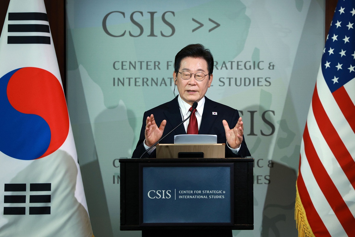 El presidente Lee Jae Myung pronuncia un discurso, el 25 de agosto, en el Centro de Estudios Estratégicos e Internacionales (CSIS, por sus siglas en inglés) de Washington D.C., Estados Unidos. | Agencia de Noticias Yonhap 