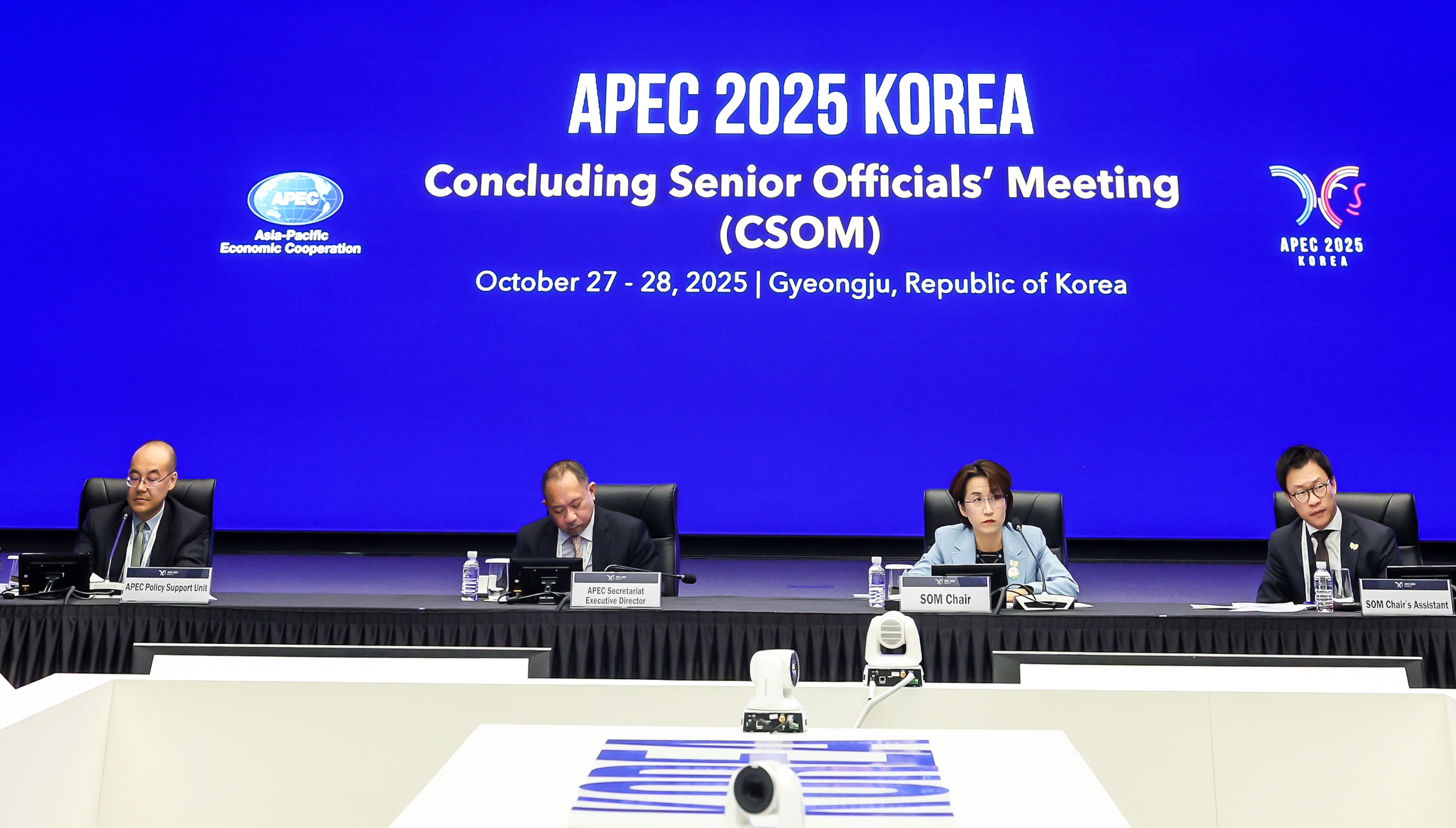 La Reunión Conclusiva de Altos Funcionarios (CSOM, por sus siglas en inglés) del Foro de Cooperación Económica Asia-Pacífico (APEC) 2025 se celebra el 28 de octubre en el Centro de Convenciones Internacional Hwabaek (HICO) de Gyeongju, provincia de Gyeongsangbuk-do.