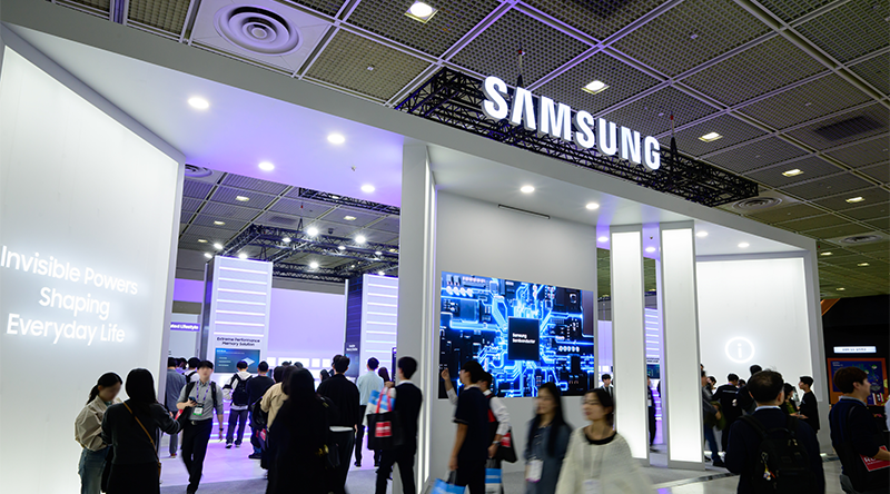 Se muestra el pabellón de Samsung Electronics durante la 27ª Exposición de Semiconductores (SEDEX 2025), celebrada del 22 al 24 de octubre en el centro de convenciones COEX, en el distrito de Gangnam-gu, en Seúl. | Samsung Electronics