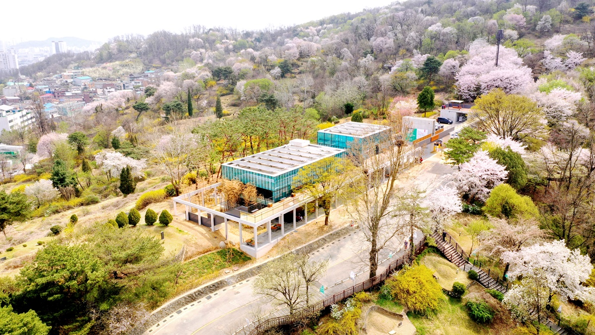 La exposición 'The Wandering of the Korean Provisional Government', con motivo del 107° aniversario de la fundación del Gobierno Provisional de Corea, se celebra en el Parque Histórico y Cultural Mang-U en el distrito de Jungnang-gu, en Seúl. | Parque Histórico y Cultural Mang-U