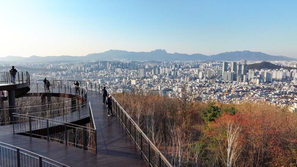 Vista de Seúl desde el observatorio del Parque Histórico y Cultural Mang-U. | Oficina del distrito de Jungnang-gu