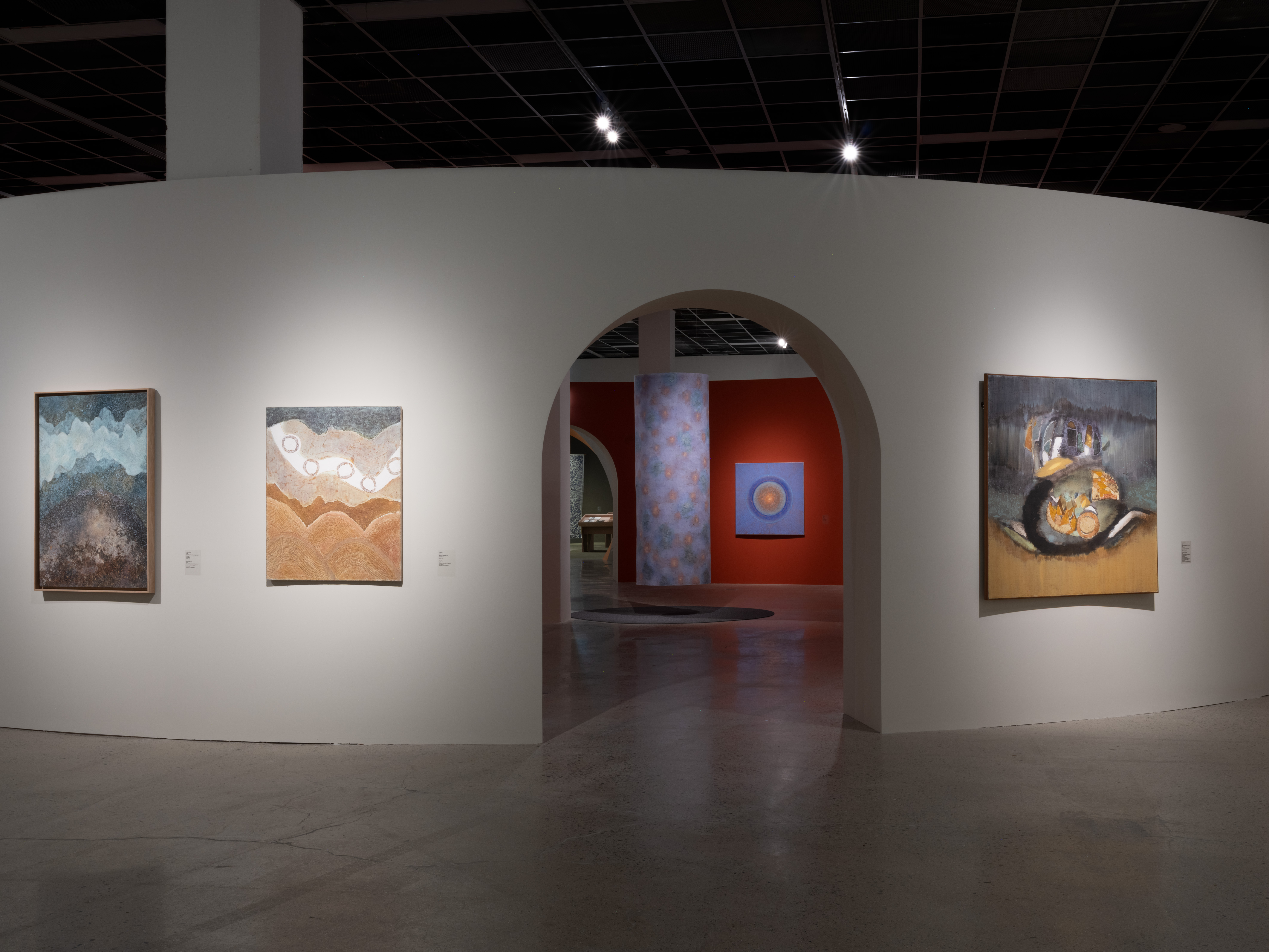 Vista de la exposici&oacute;n 'Bang Hai-ja &ndash; Sembrando la luz del coraz&oacute;n por el cielo y la tierra', abierta hasta el 27 de septiembre en la quinta planta del MMCA de Cheongju. | MMCA