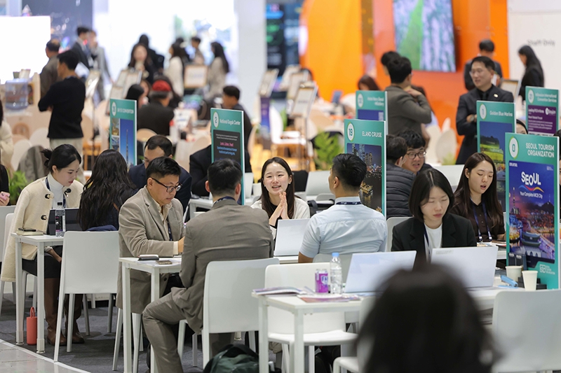 La foto muestra un momento de la Korea MICE Expo celebrada del 3 al 5 de noviembre de 2025 en el Centro de Convenciones y Exhibiciones (COEX, por sus siglas en inglés), en el distrito de Gangnam-gu, en Seúl. | Sitio web oficial de K-MICE