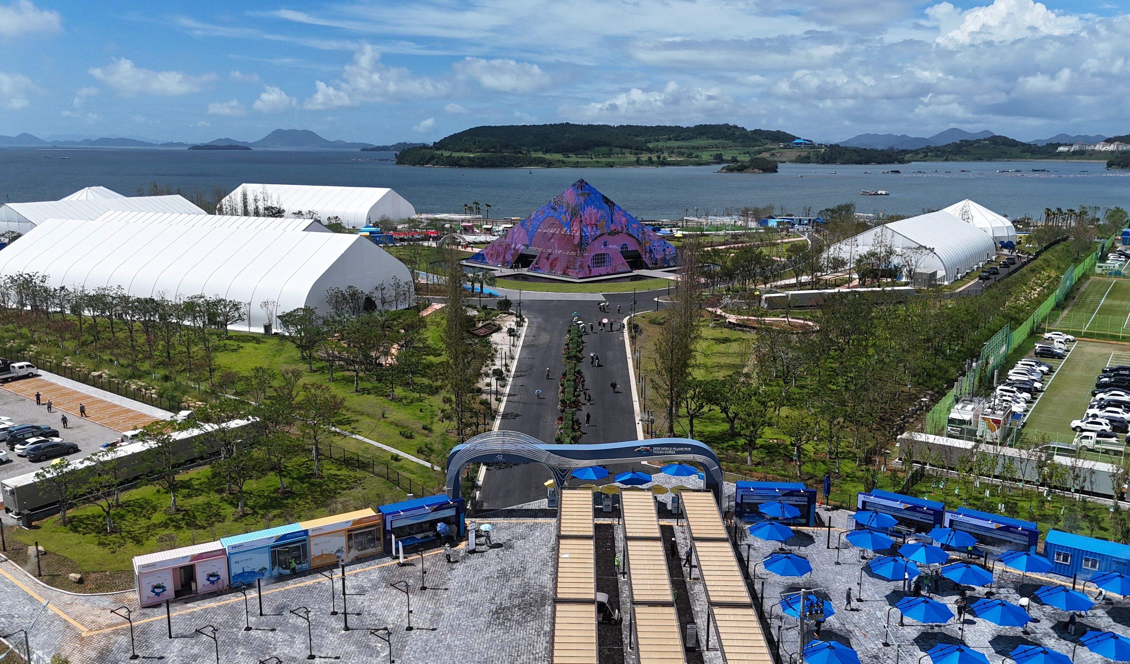 Panorámica del distrito de Jinmo, en Dolsan, ciudad de Yeosu, sede principal de la Exposición Mundial de las Islas de Corea | Comité organizador de la Exposición Mundial de las Islas en Corea 