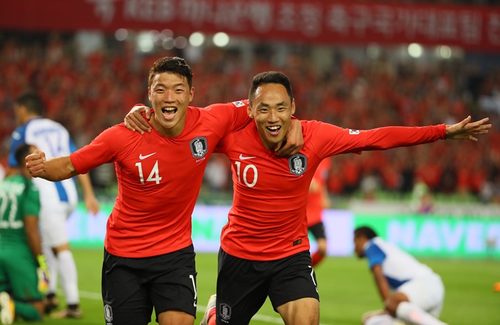 koreasoccer_in2.jpg