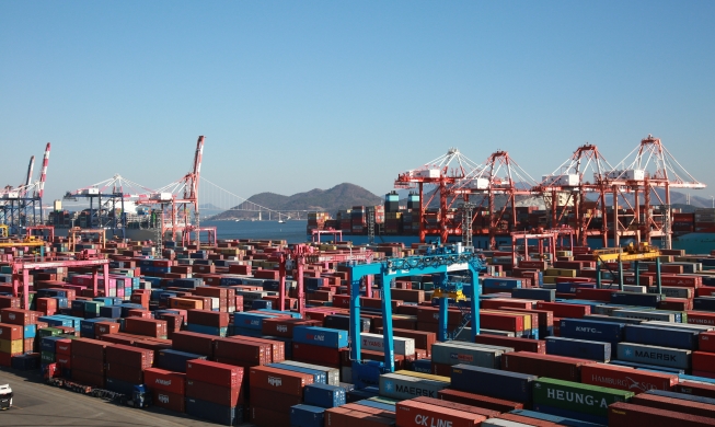 Las exportaciones de Corea superan los 700.000 millones de dólares por 1ª vez en la historia