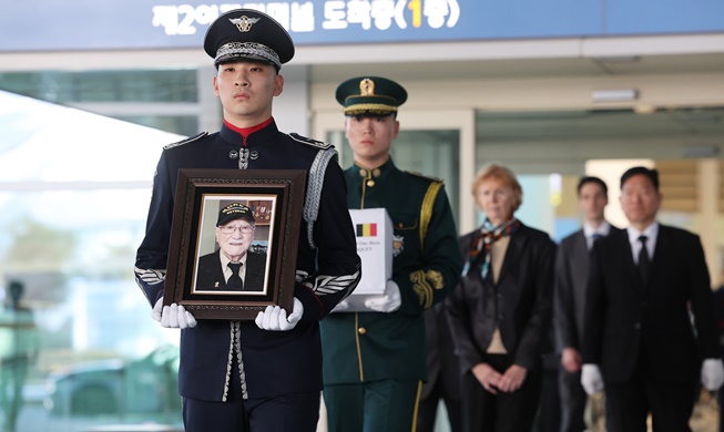 Los restos de Léon Bosquet llegan a Corea
