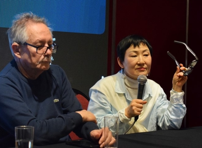 Tecnología coreana derriba barreras: gafas inteligentes que traducen y subtitulan en tiempo real