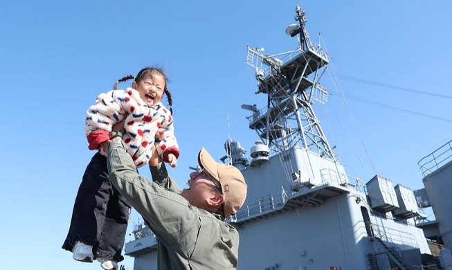 Regreso a la familia tras una operación en el extranjero