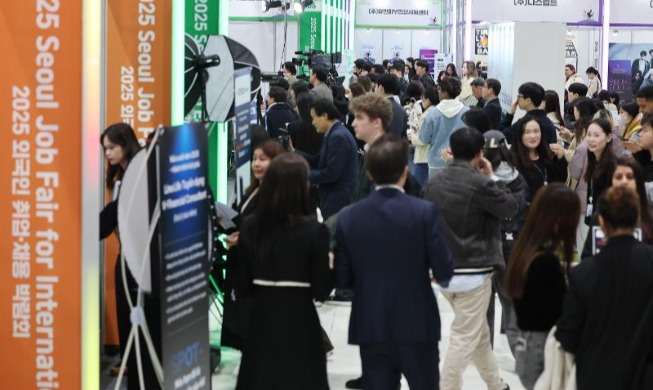 Se registran 1,1 millones de trabajadores extranjeros en 2025
