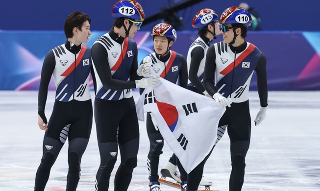 Corea logra el oro y la plata en la prueba de 1.500 metros femeninos de pista corta