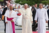 El papa visita el Santuario de Solmoe, cuna del catolicismo coreano