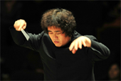 Lee Young-chil dirige música de Beethoven en Bulgaria