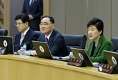 La presidenta Park Geun-hye insta a Corea del Norte a responder a su llamado para participar en conversaciones intercore