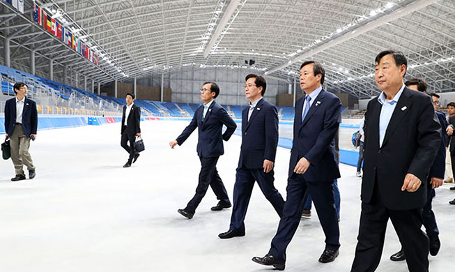 El ministro de Cultura anima la preparación para los Juegos Olímpicos de Invierno de PyeongChang 2018