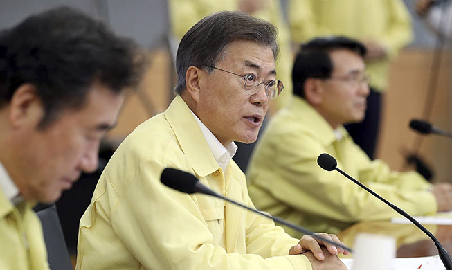 Moon pide desempeñar un papel decisivo para resolver los problemas de Corea del Norte 