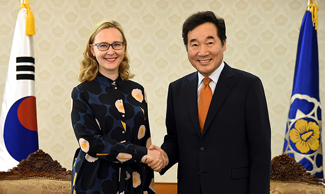 El primer ministro Lee recibe a la presidenta del Parlamento de Finlandia