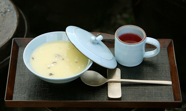 [Recetas Coreanas para PyeongChang 2018] Puré de Maíz con Setas