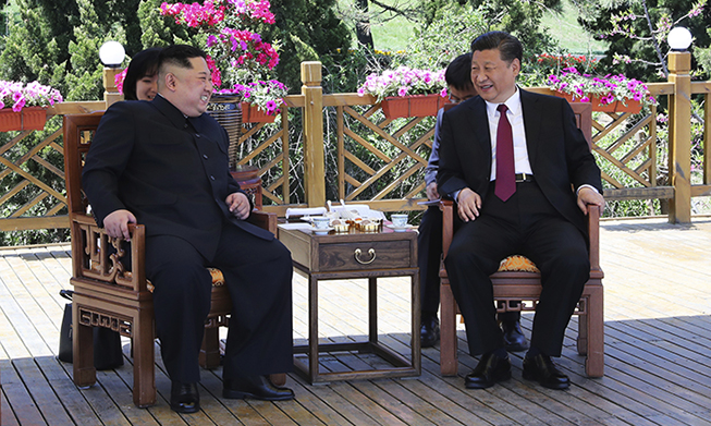 Kim Jong Un mantiene conversaciones con Xi Jinping ante la cumbre entre Washington y Pyeongyang