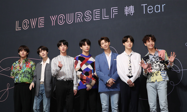 BTS se convierte en el primer grupo surcoreano que alcanza el nro. 1 de la lista Billboard 200